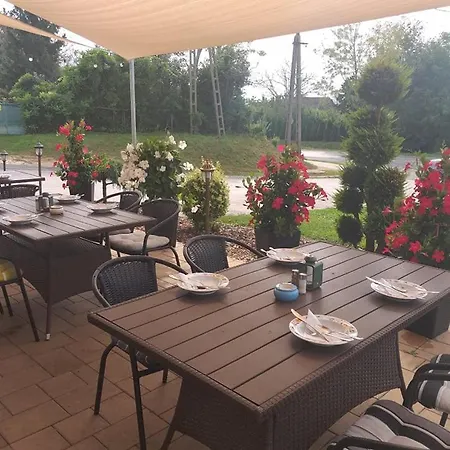 Alojamento de Acomodação e Pequeno-almoço Vénusz Panzió és Vendéglő