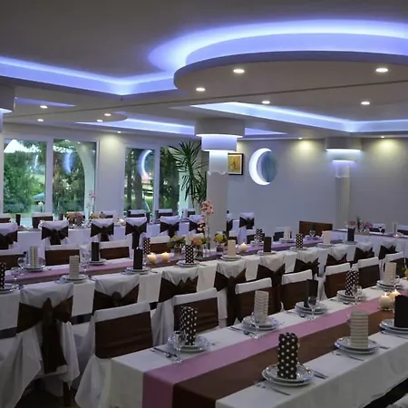 Frühstückspension Venusz Panzio Es Vendeglo 3*