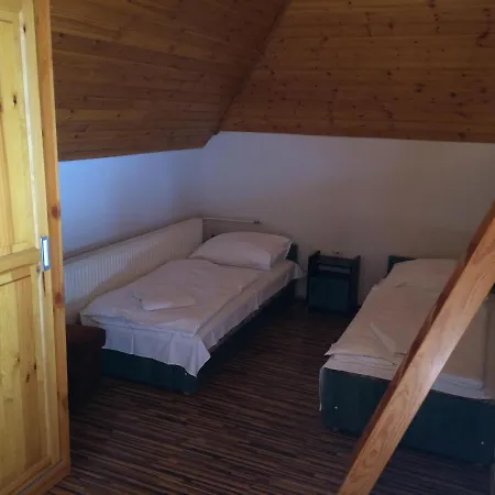 Venusz Panzio Es Vendeglo Frühstückspension 3*