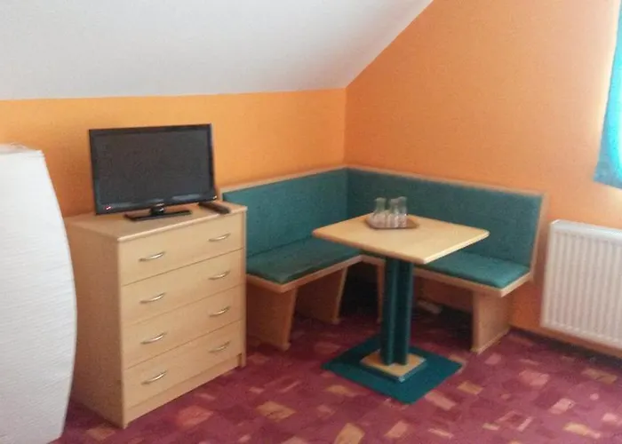 Venusz Panzio Es Vendeglo Bagod