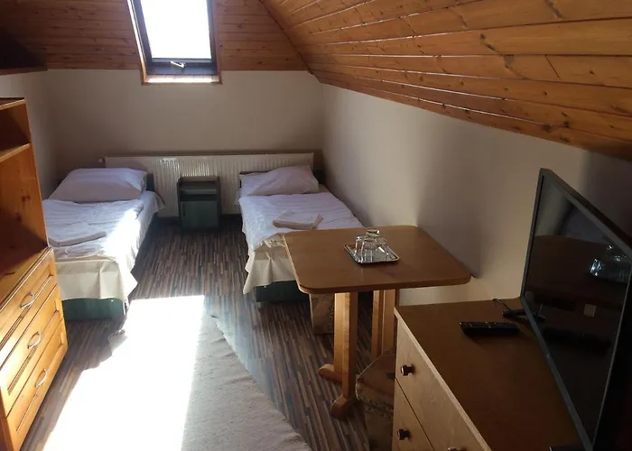 فندق مبيت وإفطار Venusz Panzio Es Vendeglo 3*